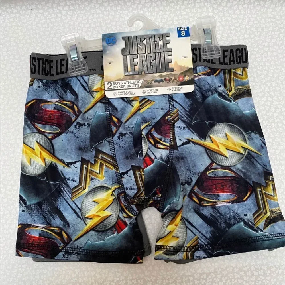 DC JUSTICE LEAGUE Size 8 -2 Boys Boxer Briefs NWT